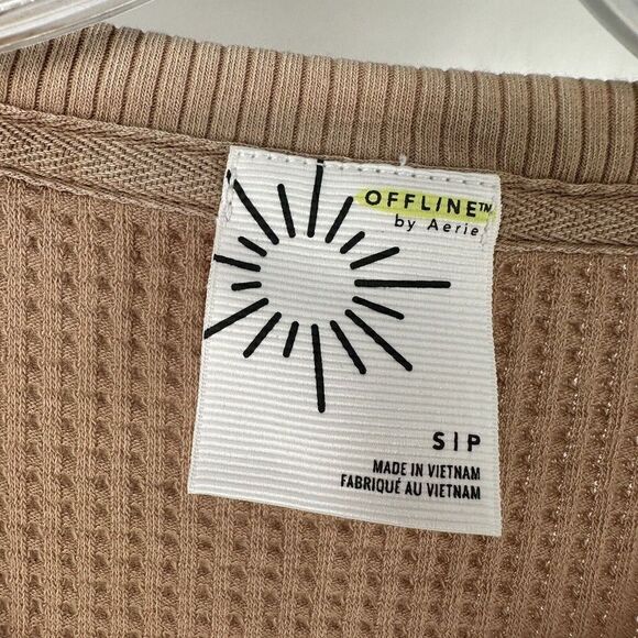 Aerie Offline Waffle Knit Thermal Reindeer Run Graphic Brown Size S Relaxed Fit - Picture 8 of 10